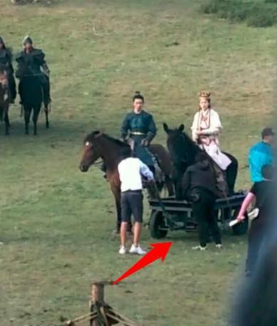 唐嫣剧组养胎是真的吗 唐嫣怀孕了还在拍戏吗 唐嫣剧组养胎是真的吗 唐嫣怀孕了还在拍戏吗