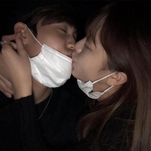 宋有彬金昭希分手是什么情况 昔日两人热吻照曝光 宋有彬金昭希分手是什么情况 昔日两人热吻照曝光