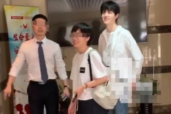 王喆现身公证处怎么回事 王喆现身公证处始末详情曝光 王喆现身公证处怎么回事 王喆现身公证处始末详情曝光