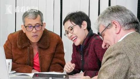 泰王室新王妃私照罕见公布 因浏览量太大网站崩溃