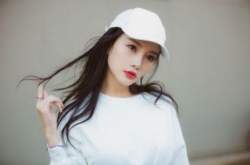 李小璐朋友圈发文什么情况 四字朋友圈揭露背后隐情