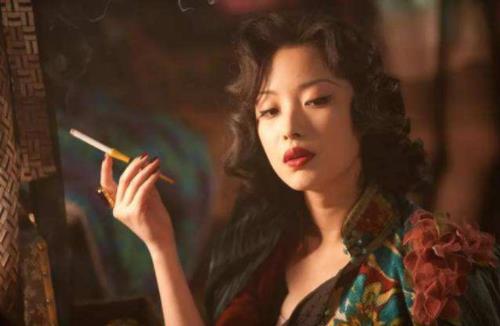 倪妮感谢张艺谋怎么回事 倪妮感谢张艺谋背后原因曝光