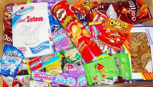 吃垃圾食品致失明什么情况 真实的原因原来是这样 吃垃圾食品致失明什么情况 真实的原因原来是这样