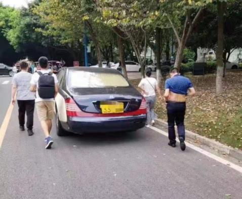 西政慕容云海是什么情况 西政慕容云海详细资料遭起底 西政慕容云海是什么情况 西政慕容云海详细资料遭起底