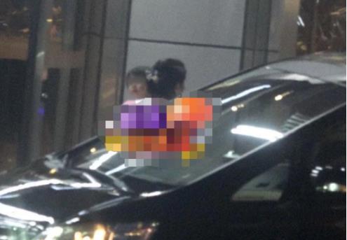 谢娜双胞胎女儿正面照首曝光 谢娜双胞胎现在多大了 谢娜双胞胎女儿正面照首曝光 谢娜双胞胎现在多大了
