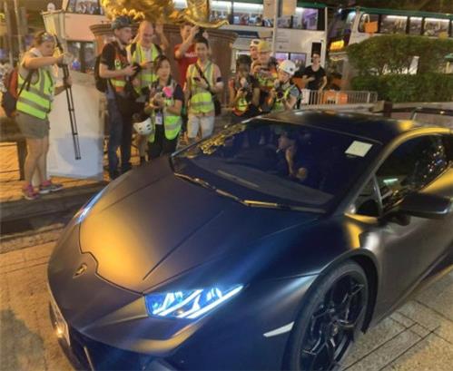 郭富城被暴徒围堵怎么回事 郭富城被围堵现场画面曝光