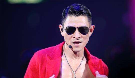 刘德华被粉丝求婚什么情况 现场画面细节曝光