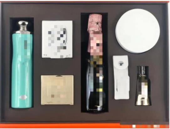 向佐郭碧婷伴手礼曝光 向佐郭碧婷婚礼10亿真的假的