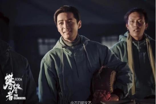 胡歌生日最后一分钟发文悼念母亲 放心我一切都好