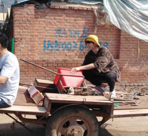 魏大勋铲牛粪是什么综艺节目 魏大勋被指作秀是怎么回事 魏大勋铲牛粪是什么综艺节目 魏大勋被指作秀是怎么回事
