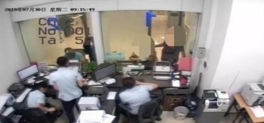 大胡子冒充女主播是什么情况 事件始末详情介绍令人震惊