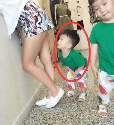 熊孩子也只有你，敢这样明目张胆