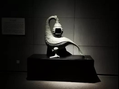 重庆大学校方回应了什么 重大博物馆有赝品是真的吗