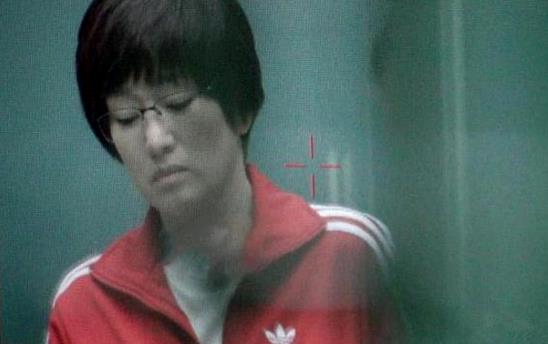 巩俐中国女排路透怎么回事 表情严肃巨像郎平
