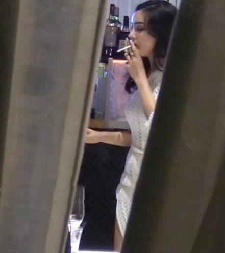 李治廷恋情曝光 女友正面照曝光疑似异域人