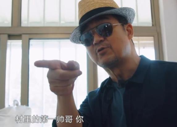 张国立社交达人什么情况 幸福三重奏你最喜欢哪一对 张国立社交达人什么情况 幸福三重奏你最喜欢哪一对