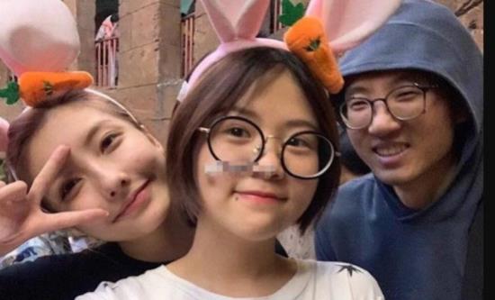 池子否认恋情什么情况 与豆得儿上演摸头杀同回酒店