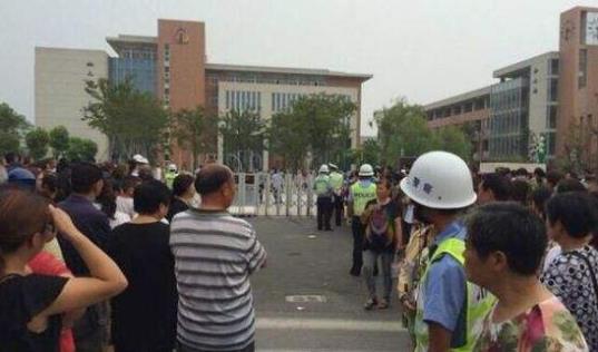 四川女教师坠亡事件 真相到底是什么? 四川女教师坠亡事件 真相到底是什么?