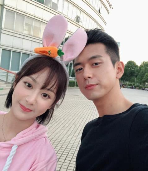 李现为杨紫庆生怎么回事 一个细节暴露两个人的关系