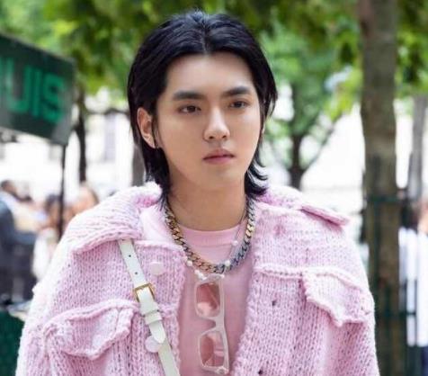 吴亦凡回应发胖原因 吴亦凡发胖前后对比照曝光