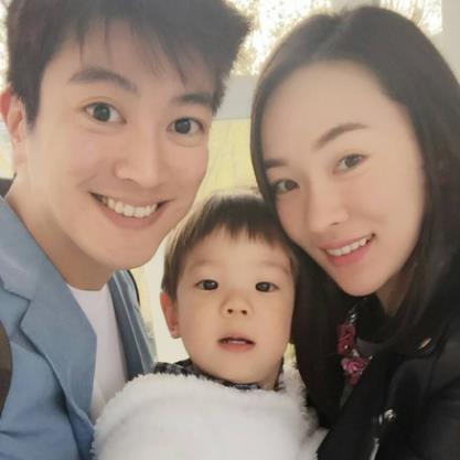 杜江给霍思燕的信曝光 网友惊呼这是什么神仙爱情啊 杜江给霍思燕的信曝光 网友惊呼这是什么神仙爱情啊