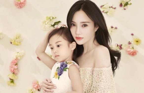 贾乃亮李小璐宣布离婚 细数两人7年感情历程 贾乃亮李小璐宣布离婚 细数两人7年感情历程