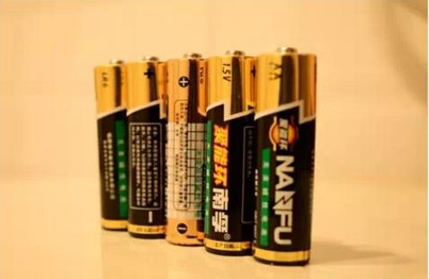 女生暖气管烫刘海怎么回事 暖气管还有哪些你不知道的操作 女生暖气管烫刘海怎么回事 暖气管还有哪些你不知道的操作