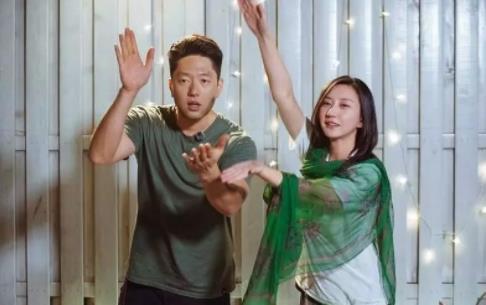 唐一菲谈网络暴力怎么回事 坦言遭受的网络暴力需要一生来消化