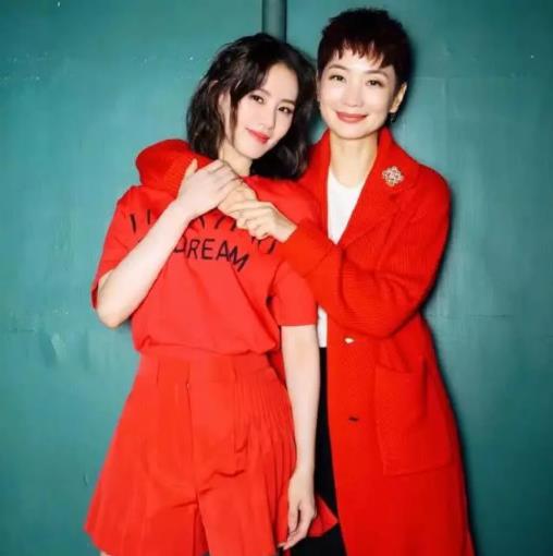 ELLE主编宣布离职 曾吐槽农村人遭众怒