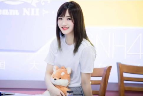 青春有你2费沁源个人资料曝光 14岁就参加选秀节目