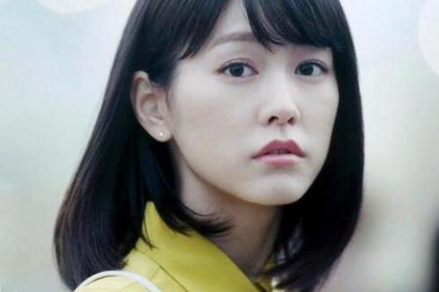 日本女星桐谷美玲怀孕 晒与丈夫亲密照 日本女星桐谷美玲怀孕 晒与丈夫亲密照