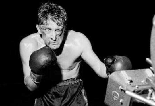 好莱坞传奇巨星柯克道格拉斯去世享年103岁 曾被授予奥斯卡终身成就奖