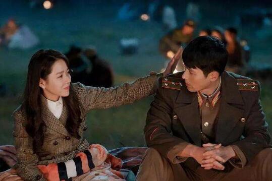 爱的迫降收视率破纪录 爱的迫降讲述了什么故事 爱的迫降收视率破纪录 爱的迫降讲述了什么故事