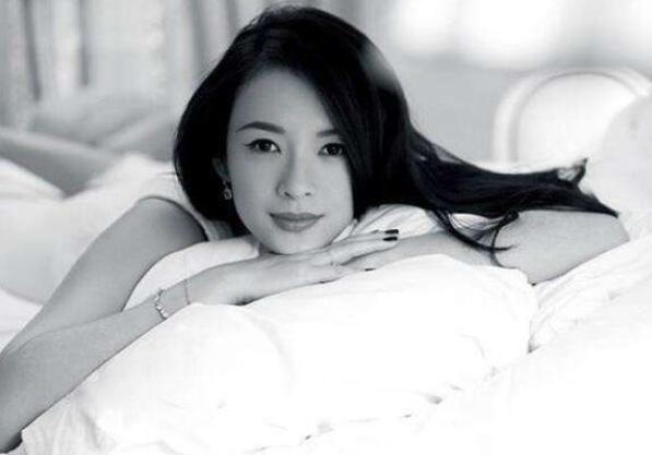 章子怡孕肚封面曝光 两种不同的造型各有千秋 章子怡孕肚封面曝光 两种不同的造型各有千秋