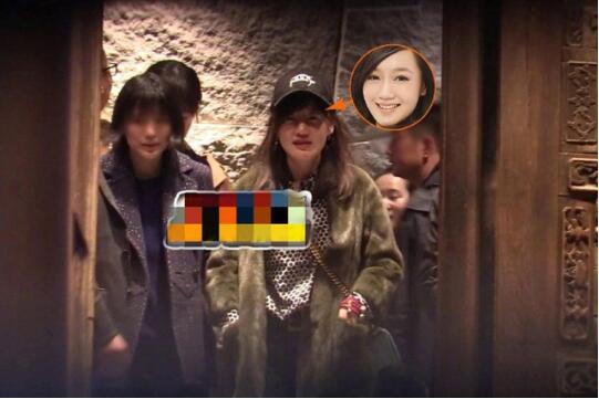 薛佳凝新恋情曝光 两人亲密照牵手男友正面照曝光