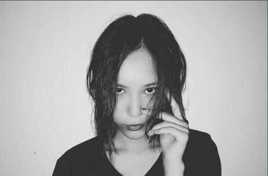抖音我们的心像烟火一朵连结着一朵是什么歌 歌曲演唱者及歌词完整版介绍 抖音我们的心像烟火一朵连结着一朵是什么歌 歌曲演唱者及歌词完整版介绍