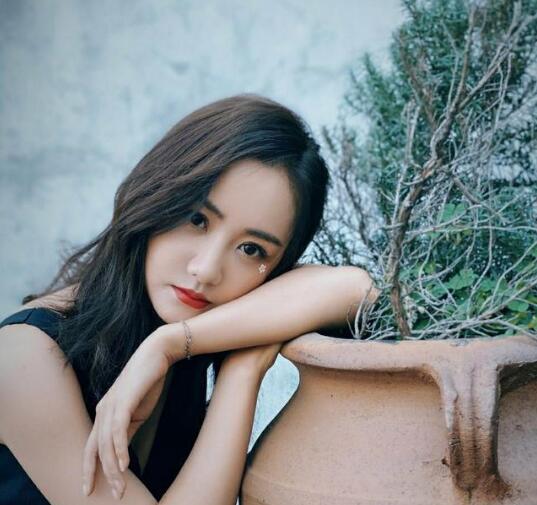 杨蓉经纪公司声明 现实生活中老公正面照曝光 杨蓉经纪公司声明 现实生活中老公正面照曝光