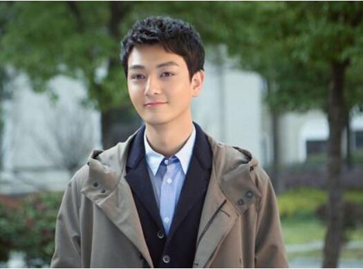 安家985是谁演的 张晓谦个人资料及女友身份曝光