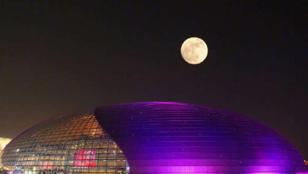 2020首个超级月亮亮相 超级大月亮长什么样呢 2020首个超级月亮亮相 超级大月亮长什么样呢