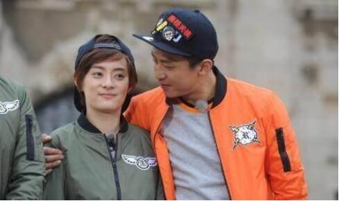 邓超孙俪邀医护粉丝撕名牌 事件始末详情介绍 邓超孙俪邀医护粉丝撕名牌 事件始末详情介绍