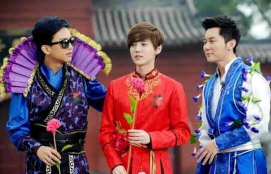 邓超孙俪邀医护粉丝撕名牌 事件始末详情介绍 邓超孙俪邀医护粉丝撕名牌 事件始末详情介绍