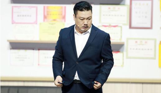 贾冰李丽丽什么关系 贾冰现实生活中的妻子是谁