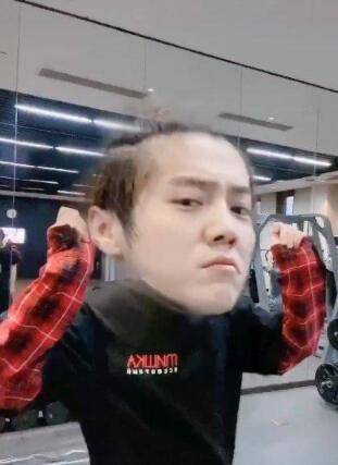 鹿晗黄子韬同框搞怪 力破感情不和传闻 鹿晗黄子韬同框搞怪 力破感情不和传闻