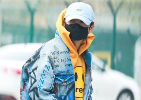 鹿晗黄子韬同框搞怪 力破感情不和传闻 鹿晗黄子韬同框搞怪 力破感情不和传闻