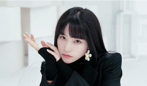 段小薇p图事件始末 段小薇与男子亲密照曝光情史遭扒