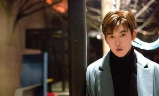 周艺轩方否认结婚 Z姓男星究竟是谁呢