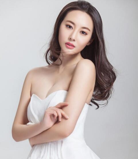 李纯结婚了吗 李纯个人资料及老公真实身份介绍 李纯结婚了吗 李纯个人资料及老公真实身份介绍