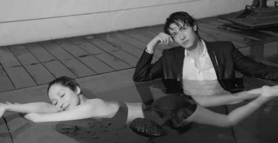 萧亚轩公开意外受伤照片 头部5厘米长的伤口惹人心疼