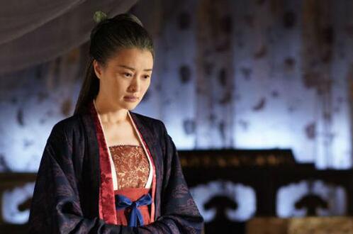 清平乐太后为什么要穿衮服 刘娥不是要当武则天而是因为这个! 清平乐太后为什么要穿衮服 刘娥不是要当武则天而是因为这个!