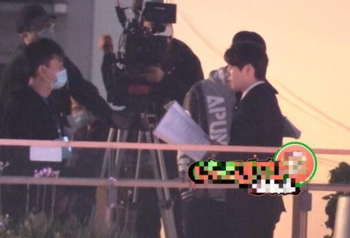 魏大勋恋情曝光后首露面 心不在焉似有大事发生 魏大勋恋情曝光后首露面 心不在焉似有大事发生